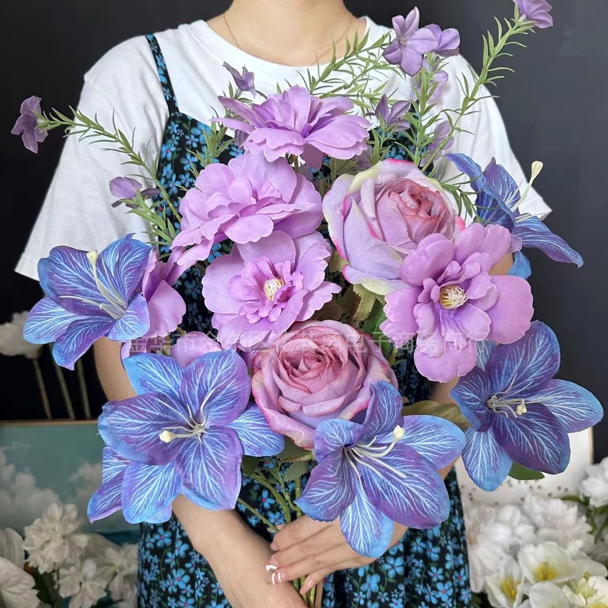 보라색 파란색 모네 스타일 인조 백합꽃, 쇼윈도 꽃 장 - Wedding Supply Shops 리뷰 및 가격